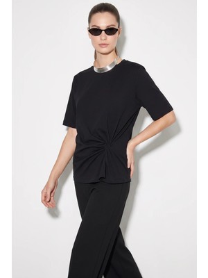 Efnaz Style Kadın Vatkalı Omuz Detaylı Düğüm Kısa Kollu T Shirt Siyah