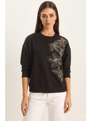 Efnaz Style Kadın Bisiklet Yaka Çiçek Boncuk Işlemeli Relaxed Siyah Sweatshirt