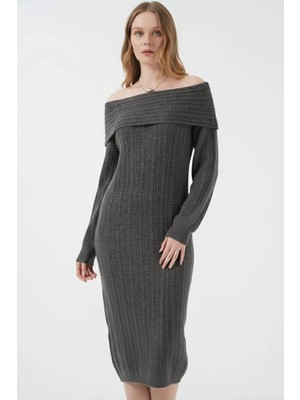 Efnaz Style Kadın Madonna Yaka Oversize Kesim Triko Antrasit Elbise
