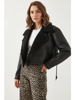 Efnaz Style Kadın Detay Crop Lamine Siyah Mont