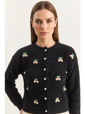 Efnaz Style Kadın Yumuşak Dokulu Kiraz Nakışlı Inci Aksesarlı Triko Siyah Hırka