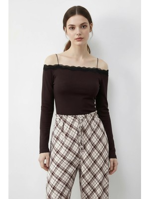Efnaz Style Kadın Madonna Yaka Dantel Detaylı Acı Kahve Bluz