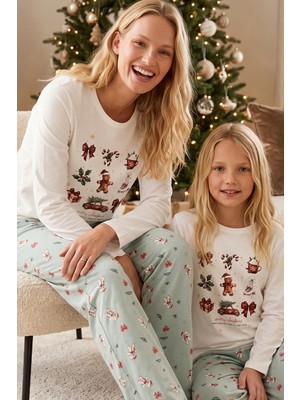 Siyah İnci Beyaz Yeşil Desenli Yılbaşı Temalı Pamuklu Likralı Örme Pijama TAKIM26241181
