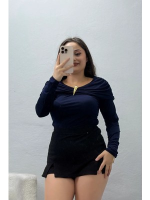 Belendir Kadın Aksesuar Detay Uzun Kol Sandy Bluz Lacivert