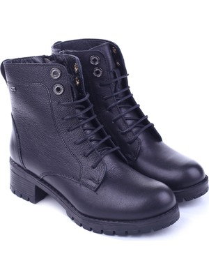 Castle Black 3680-1 Hakiki Deri Günlük Rahat Taban Kadın Postal Bot