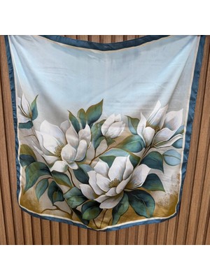 Nes Design Beyaz Lotus Desenli Fular (70X70)