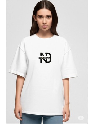 Mondschein Oversize Tişört Kadın | "mndsches" Baskılı Geniş Kalıp T-Shirt Unisex