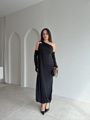 Klex Tek Omuz Drapeli Uzun Kollu Uzun Abiye Elbise 6130 Siyah - L