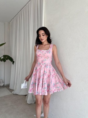 Klex Kare Yaka Çiçek Desenli Pileli Mini Elbise 5095 Pembe - M