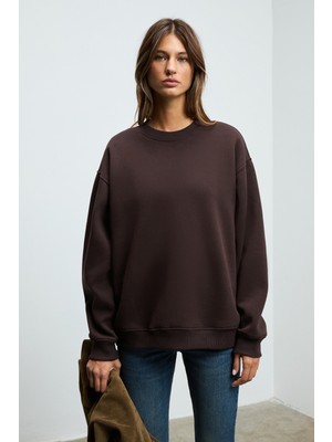 Ethiquet Karıus Kadın Organik Pamuklu Içi Polarlı Oversize Yuvarlak Yakalı Koyu Kahverengi Sweatshirt