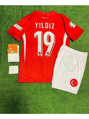 Türkiye Kenan Yıldız Kırmızı Çocuk Forması 4'lü Set (Euro 2024 Patch)
