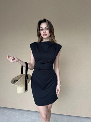 Klex Kayık Yaka Vatkalı Büzgü Detaylı Mini Elbise 5016 Siyah - S