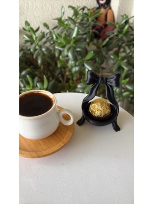 Nure Store 4'lü Coquette Fiyonk Tasarımlı Mini Kahve Yanı Sunumluk – Lokumluk & Çikolata Kasesi
