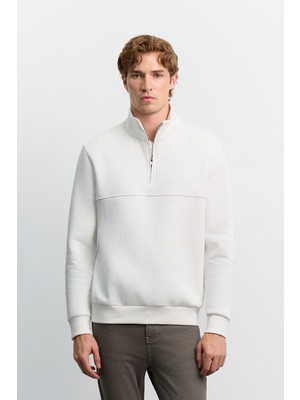 AVVA Erkek Beyaz Dik Yaka Fermuarlı -4 Dereceye Dayanıklı Regular Fit Sweatshirt A62Y1351