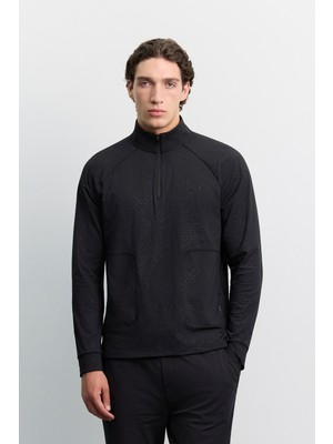 AVVA Erkek Siyah Dik Yaka Fermuarlı Baskılı İçi Şardonlu Teknik Kumaş Regular Fit Sweatshirt A62Y1226