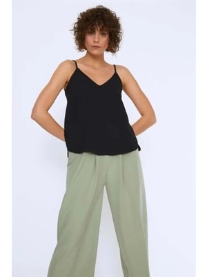 Quzu 20Y22303 Askılı Bluz Siyah
