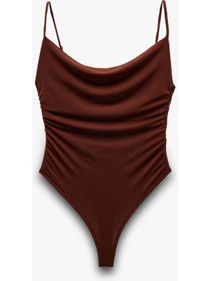 Koton Degaje Yaka Slim Fit Drapeli Askılı Çıtçıtlı Body