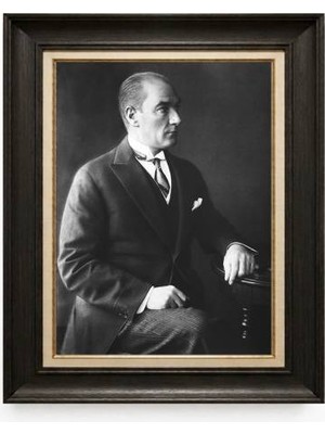 Tablore Siyah Varaklı Paspartulu Çerçeveli Atatürk Tablo A378