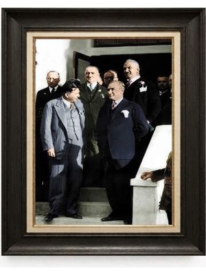 Tablore Siyah Varaklı Paspartulu Çerçeveli Atatürk Tablo A95