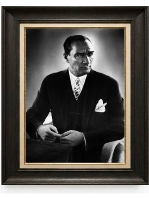Tablore Siyah Varaklı Paspartulu Çerçeveli Atatürk Tablo A313