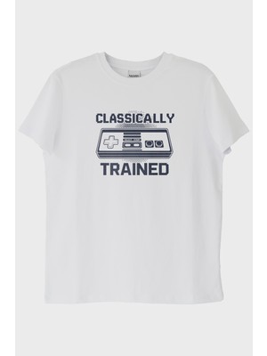 lofux Classically Trained Retro Oyun Konsolu Baskılı Beyaz Tişört