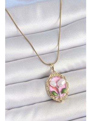 316L Çelik Gold Renk Zincir Pembe Mineli Incili Çiçek Işlemeli Portre Model Kadın Kolye