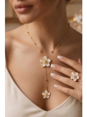 Invictus Design Kadın Gold Beyaz Ekru Sedefli Çiçek Figürlü Mineli Y Model Kolye & Ayarlanabilir Yüzük 2'li Set