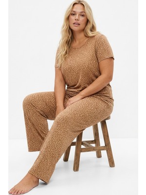 Siyah İnci Vizon Leopar Desenli Büyük Beden Battal Örme Pijama Takım 7614