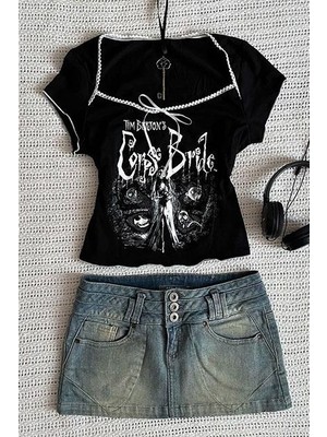 Moonstyle Collection Siyah Corpse Bride Dikiş Detaylı Kurdeleli Y2K Kısa Kollu Bluz