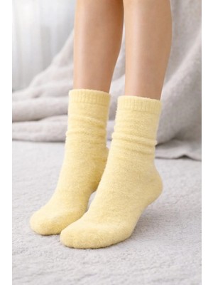 Emre Socks 1 Çift Kadın Peluş Patik Çorap Sarı – Yumuşak, Şık Görünümlü ve Sıcak Tutan