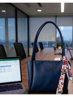 Salmore Kadın Lacivert Fular Aksesuarlı Omuz Çantası
