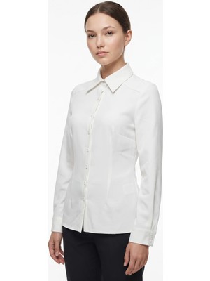 Önder Özsoy Kadın Slim Fit Dar Kesim Vucuda Oturan Uzun Kollu Basic Gömlek 3528100-BEYAZ - 3528100