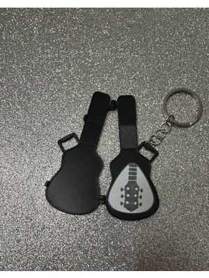 Killstar Penalı Gitar Çantası Şeklinde Anahtarlık
