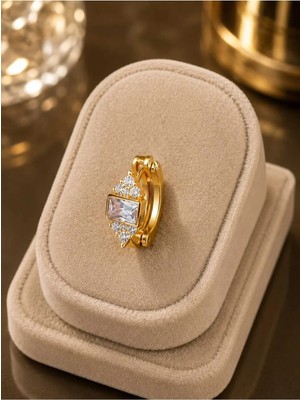 Baget Taş Detaylı Kulak Piercing Çelik Gold