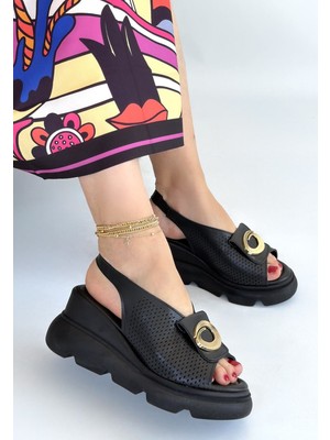Gwon Siyah Cilt Dolgu Topuk Sandalet