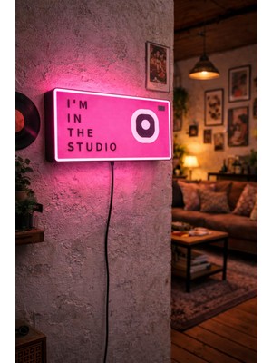 Odea Stüdyo Temalı LED Duvar Lambası – Pembe Neon Işıklı Dekor - USB Kablolu Pembe 8 x 18