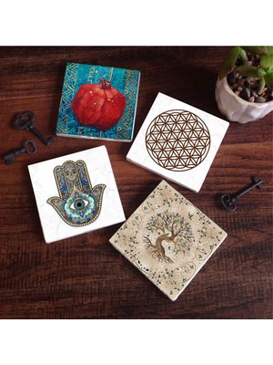 Odea Pinecone Stone Yaşam Çiçeği, Hayat Ağacı, Nar, Fatma Ana Eli (Hamsa) Taş Bardak Altlığı Seti - 4 Parça - Dekoratif, Rustik Mutfak Aksesuarı, 10X10 Cm, Kaydırmaz Tabanlı, Şık ve Dayanıklı SC152