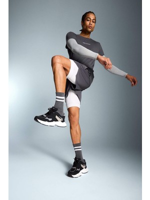 Odea Defacto Slim Fit Dar Kesim Sporcu Taytlı Şort E2760AX25SM