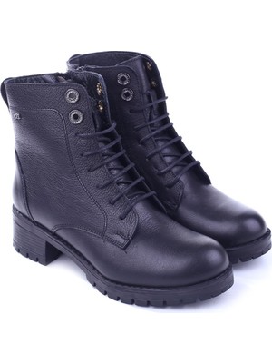 Castle Black 3680-1 Hakiki Deri Günlük Rahat Taban Kadın Postal Bot