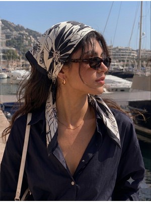 Trend Dokunuş 50-50 Saten Kadın Lacivert Çiçekli Yaprak Motifli Fular Bandana