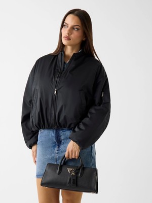 Guess Noelle Iı Gırlfrıend