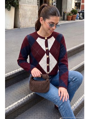 Lela Regular Fit Bisiklet Yaka Baklava Desenli Düğmeli Crop Hırka Bayan Hırka 4615570