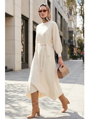 Lela Modest Relaxed Fit Bisiklet Yaka Triko Elbise Kadın Elbise 4616198