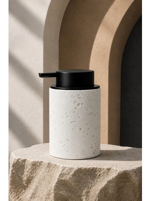 Klarhaus Terra Stoneware Traverten Dokulu Siyah Pompalı Dekoratif Sıvı Sabunluk 500 ml , 13 x 7.5 cm