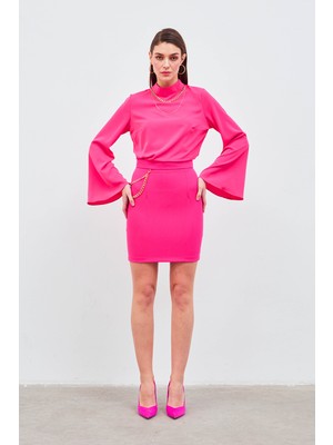 Sateen Zincir Aksesuarlı Mini Etek - Fuşya