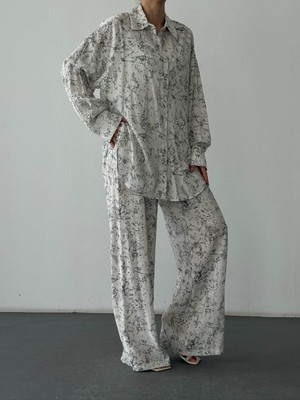 Quzu Batik Desenli Ekru Kadın Gömlek GML01755