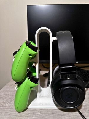 Aesco TRAK3D Oyun Kolu & Kulaklık Stand - Masa Için Kumanda Tutucu - Evrensel Kol ve Kulaklık Standı Beyaz