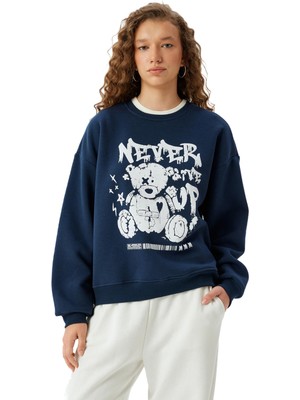 Aesco Bisiklet Yaka Slogan Baskılı Oversize Şardonlu Sweatshirt