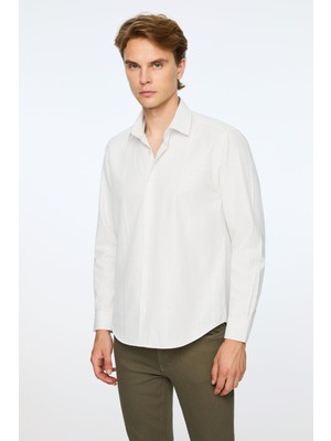 Aesco Morven Erkek Bej Trend Çizgili Dynamic Fit Sert Yaka Gömlek