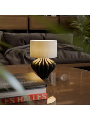 Die Grup Deco Fabrıca Modern Piyano Formlu Masa Lambası – Müzik Temalı Sanatsal Abajur | Renkli & Dekoratif Aydınlatma | Ofis, Yatak Odası ve Çalışma Masası Için E14 Uyumlu Lamba